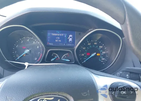 2013 Ford Focus Se z USA, uszkodzony, nr VIN 1FADP3K29DL131158